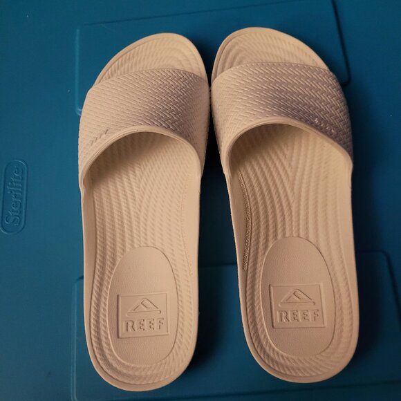 Reef Creamy-White Sandals/Slides Misses Size 9 - Picture 3 of 6